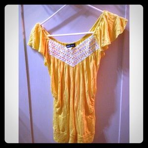 Yellow, flowy top