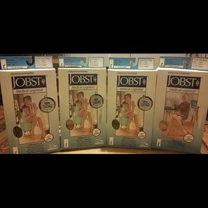 Knee  high stockings  ( 15-20 )