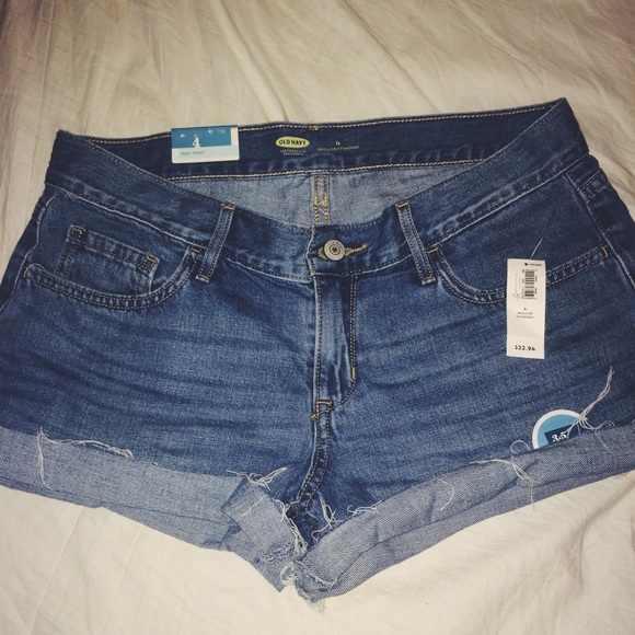 🔸 SOLD 🔸 Old Navy Cut off shorts!