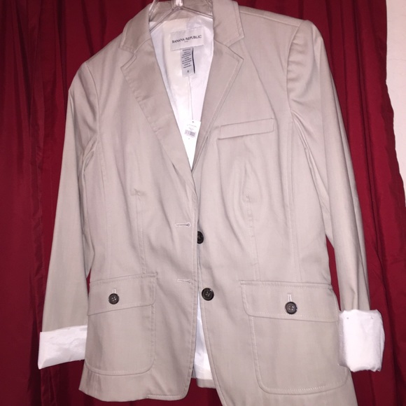 Beige blazer!