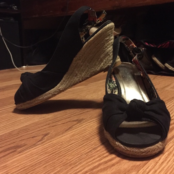 2inch Black Wedges