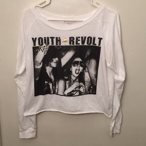 Graphic long sleeve crop top