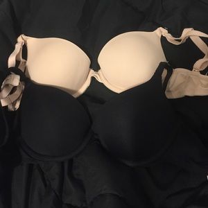 Bundle of two 32b bras