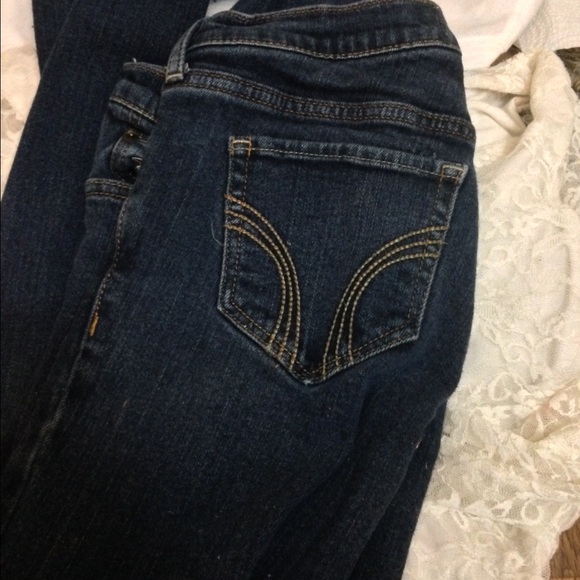 dark blue skinny jeans