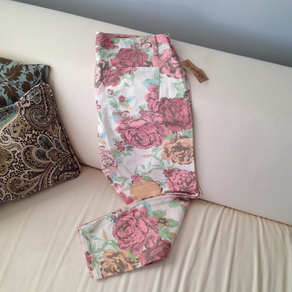 American Vintage Matchstick Skinny Cropped Jeans - Picture 4 of 4