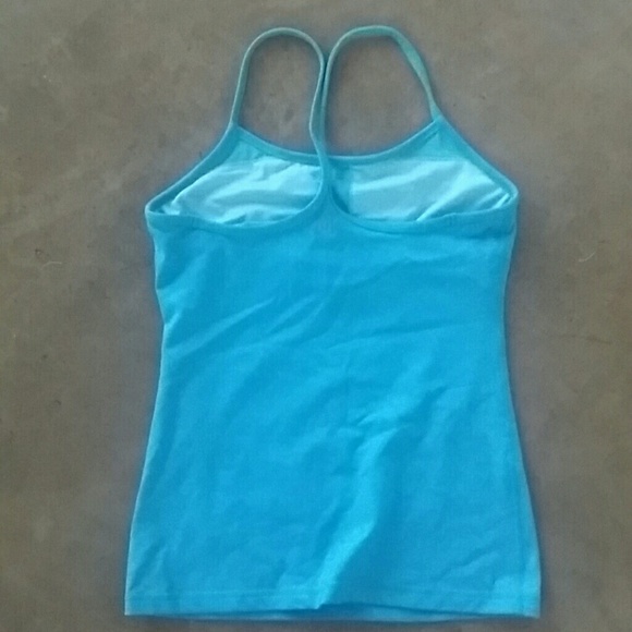 Lululemon classic Y tank