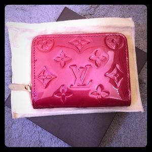 🚫SOLD🚫 Louis Vuitton Zippy Coin Purse in Pomme