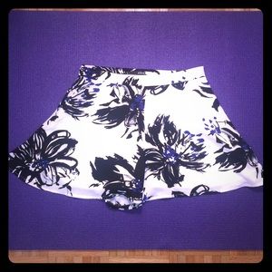 Aqua Bloomingdales high waisted floral shorts, xs