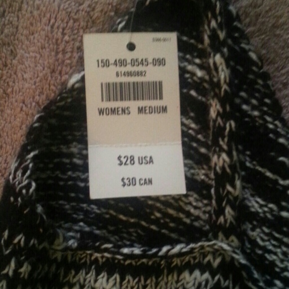 NWT ABERCROMBIE AND CROP TOP SIZE M - Picture 3 of 3