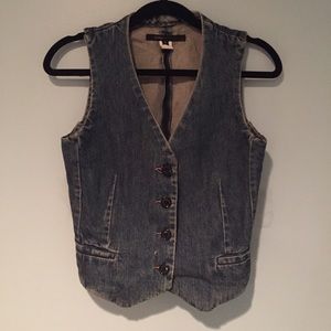 Marc Jacobs Denim Vest!