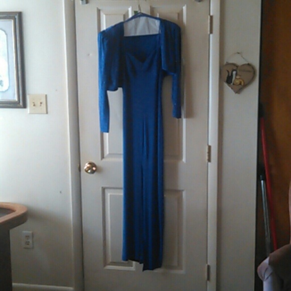 Beautiful purple Evening Gown with Jacket - Picture 2 of 4