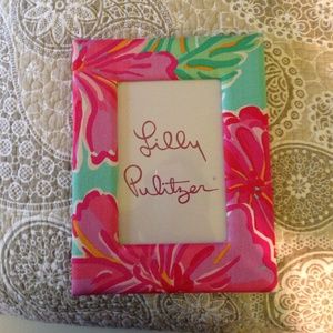 Brand new Lilly Pulitzer picture frame!