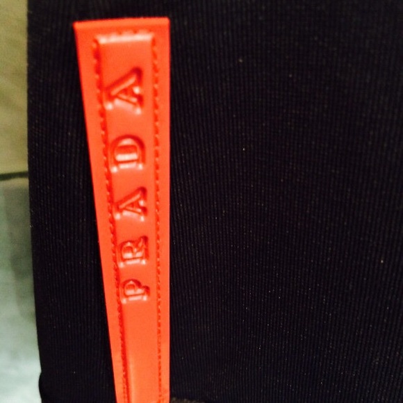 Prada - Picture 5 of 5