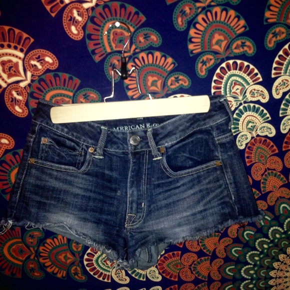 American Eagle Low rise Shorts