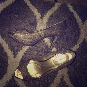 Beautiful sparkle heels