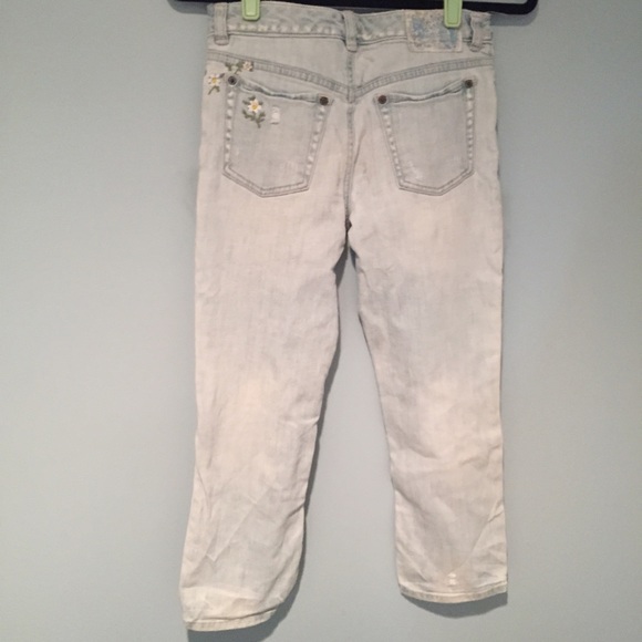 Cute Jeans! SOLD - Picture 2 of 4