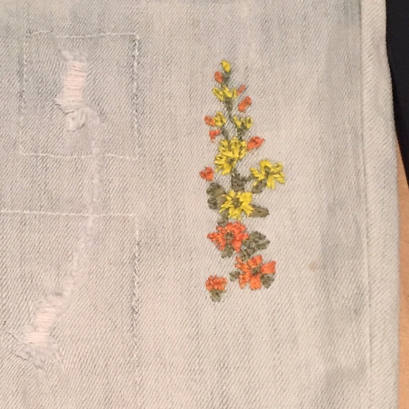 Cute Jeans! SOLD - Picture 4 of 4