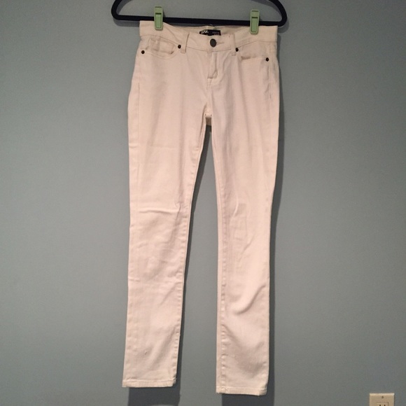 Barely Worn White Jeans!