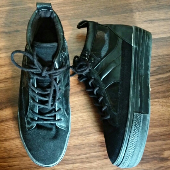TopShop Mesh platforms