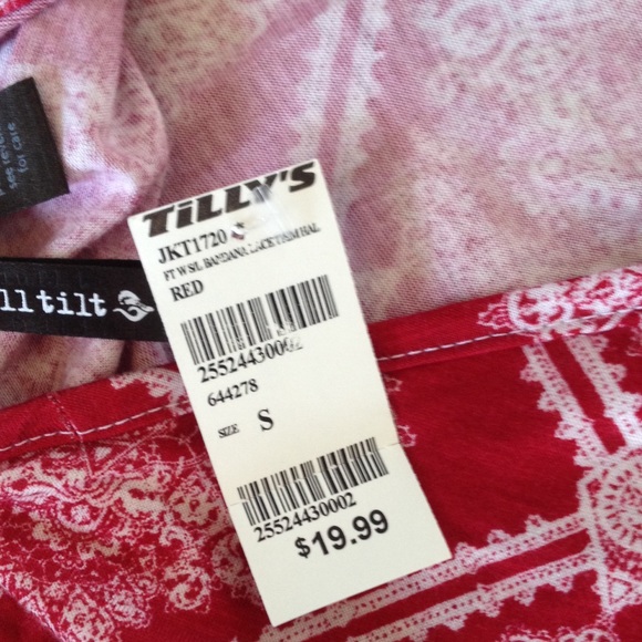 Halter top - Picture 3 of 4