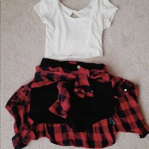 Red and navy divided flannel //