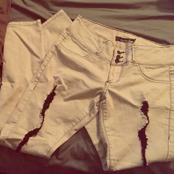 Destroyed Skinny Jeans - Picture 1 of 4