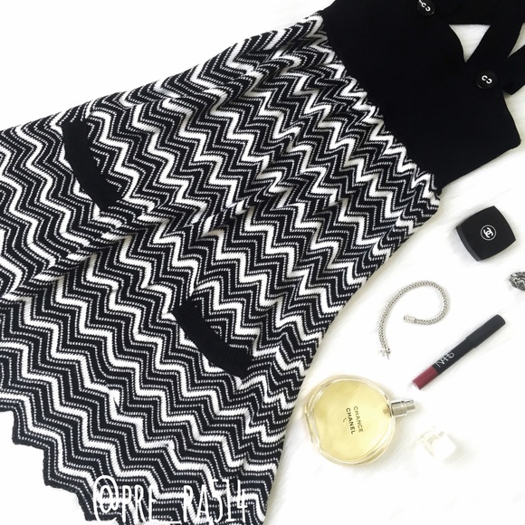 Bebe Crochet Dress - Picture 2 of 4