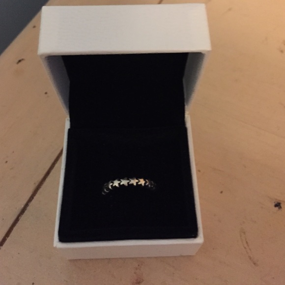 pandora ring