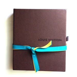 LV small wallet box with shopping bag