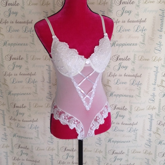 Accessories - 🎀NWT Sexy White Teddy🎀