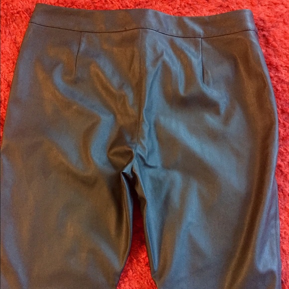 NEW! Patterson Kincaid Faux-Leather Leggings - Picture 3 of 4