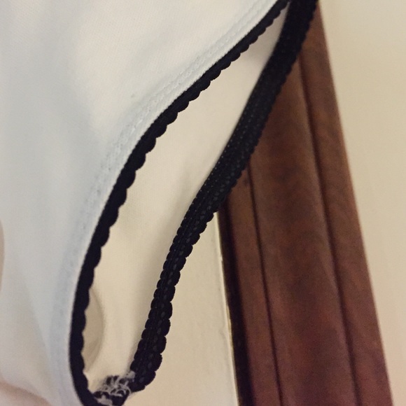 🔴SOLD🔴 LIVESTRONG WOMEN'S GOLF - Picture 3 of 4