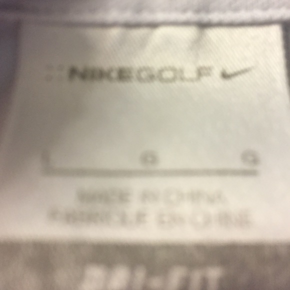 🔴SOLD🔴 LIVESTRONG WOMEN'S GOLF - Picture 4 of 4