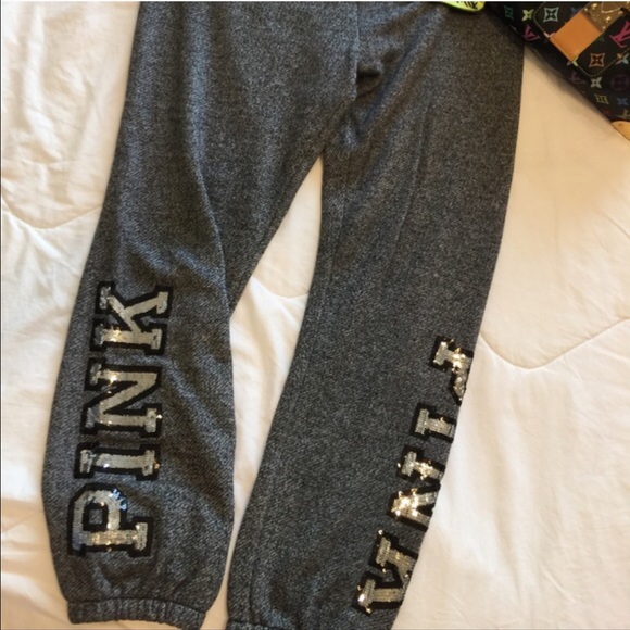VS Sweat Pants 😍 - Picture 4 of 4