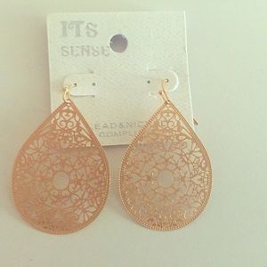 Copper teardrop earrings nwt