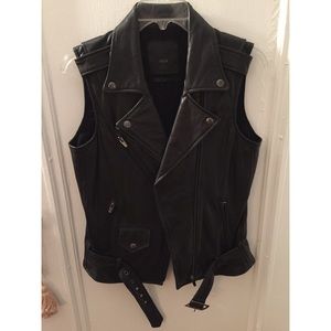 VEDA Castor Classic Leather Vest