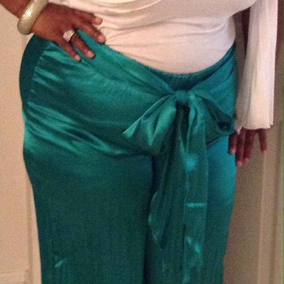 palazzo pants and top - Picture 2 of 3