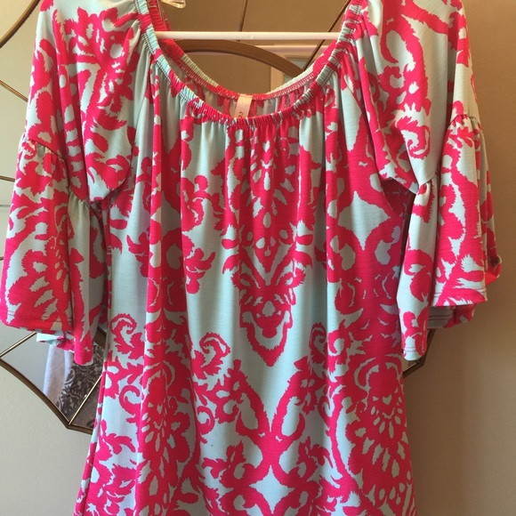 Bundle*****Two shirts