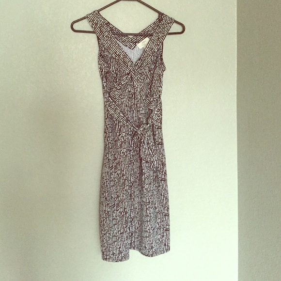 Black and white patterned dress - Picture 1 of 3
