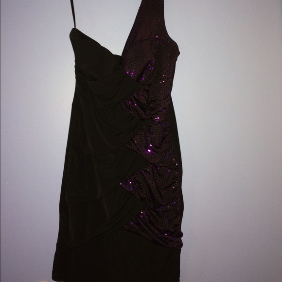 One shouldered bodycon dress