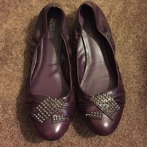 Kenneth Cole Reaction flats