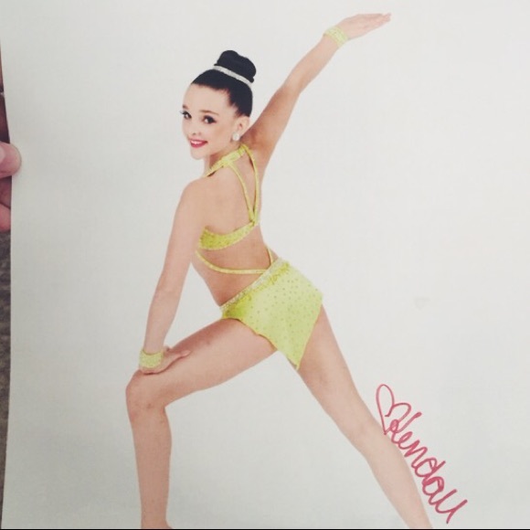 Kendall Vertes — DanceMoms Autograph