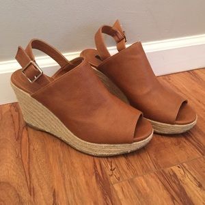 Forever 21 Size 8. $10