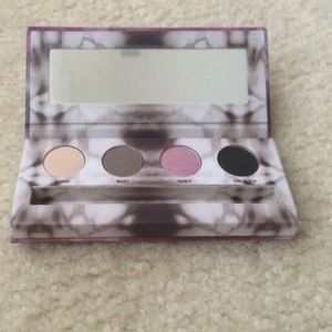 Temp Sale New Urban Decay Eyeshadow Palette