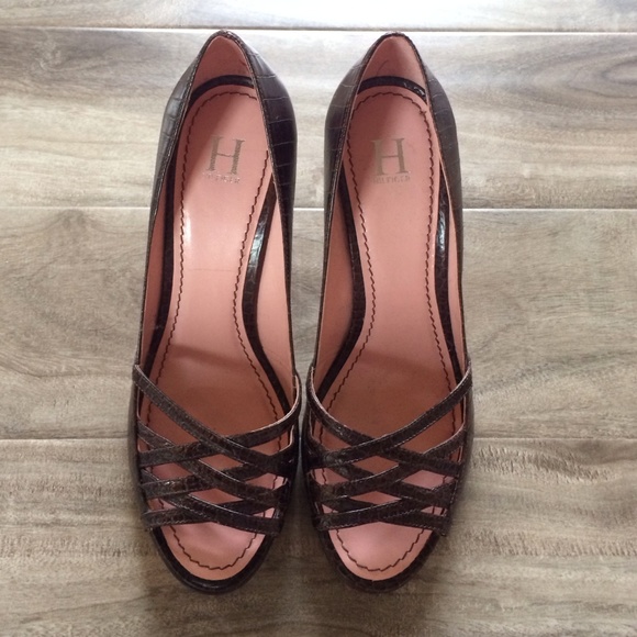 Hilfiger brown leather open toed heels