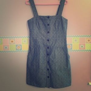 Adorable denim dress with buttons and pockets