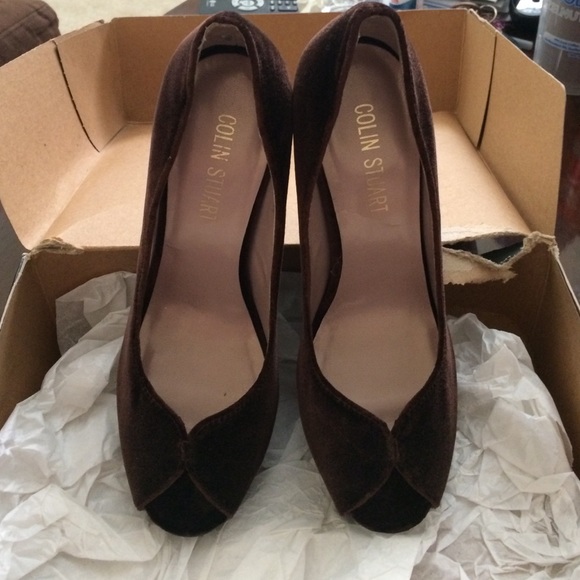 Velvet sweetheart Pumps - Picture 1 of 3