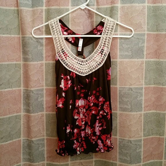 3/$15 SALE Boho crochet tank