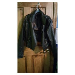 Cropped pleather jacket