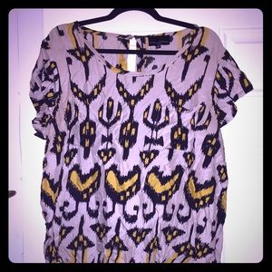 Cute Tan yellow and black patterned shirt! 💁🏻👚